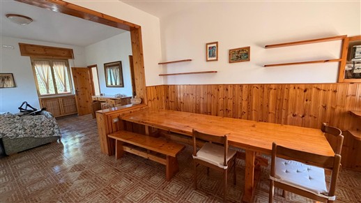 Villa Panoramica In Buone Condizioni Con Trullo Comunicante.